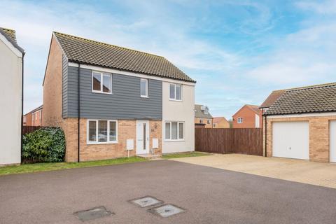 4 bedroom detached house for sale, Reeve Way, Wymondham