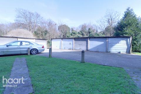 52 Riverside Gardens, Wembley, HA0 1JG