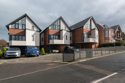 4 bedroom townhouse for sale, Castle Road, Whitstable