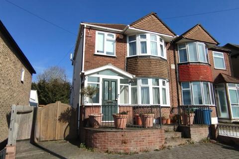 3 bedroom house to rent, Roxeth Hill, Harrow on the Hill