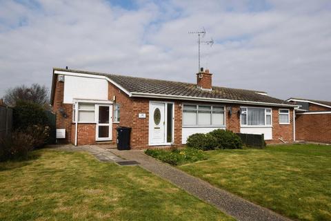 2 bedroom bungalow to rent, Clacton-on-Sea CO15