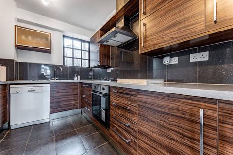 3 bedroom flat for sale, Rope Street, Rotherhithe, London, SE16