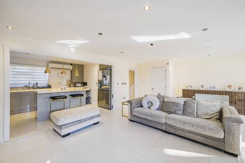 24 Peal Gardens, London, W13 0BA