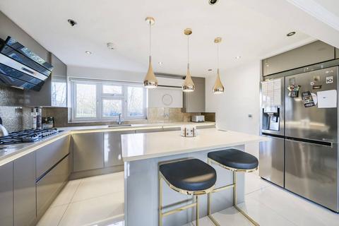 24 Peal Gardens, London, W13 0BA