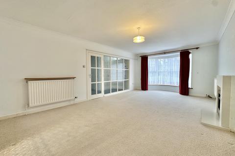 4 bedroom end of terrace house to rent, Wedgwood Drive, Poole BH14