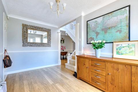 10 Colvin Chase, Galleywood, Chelmsford, CM2 8QQ