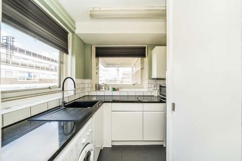 Studio for sale, York Way Estate, London N7