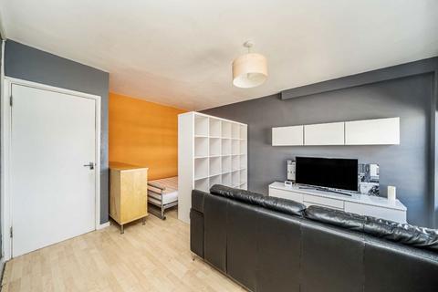 Studio for sale, York Way Estate, London N7