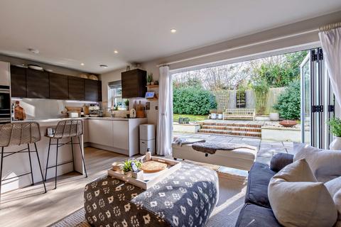 11 Cherry Tree Lane, Ewhurst, Cranleigh, GU6 7GG