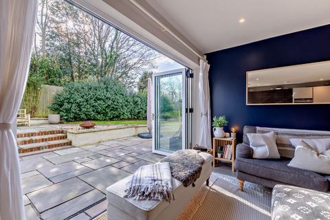 11 Cherry Tree Lane, Ewhurst, Cranleigh, GU6 7GG