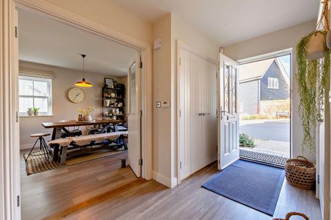 11 Cherry Tree Lane, Ewhurst, Cranleigh, GU6 7GG