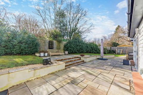 11 Cherry Tree Lane, Ewhurst, Cranleigh, GU6 7GG
