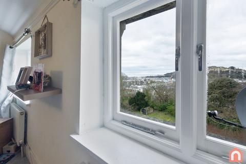 2 bedroom flat for sale, Victoria Park, Dover CT16