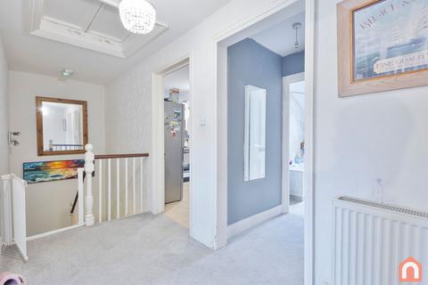 2 bedroom flat for sale, Victoria Park, Dover CT16