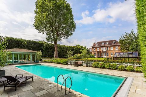 undefined, New Road, Esher, Surrey, KT10