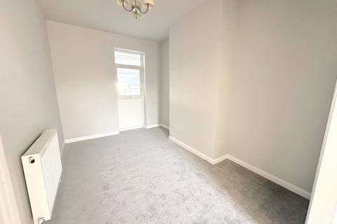 3 bedroom terraced house to rent, Duke Road, St Leonards-on-Sea, TN37