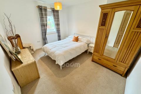 18 The Grove, Kilbarchan, Johnstone, PA10 2LF