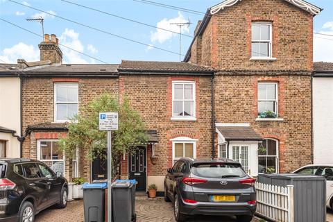 2 bedroom terraced house to rent, East Road, Kingston Upon Thames KT2