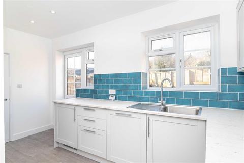 3 bedroom semi-detached house for sale, Findon Road, Worthing