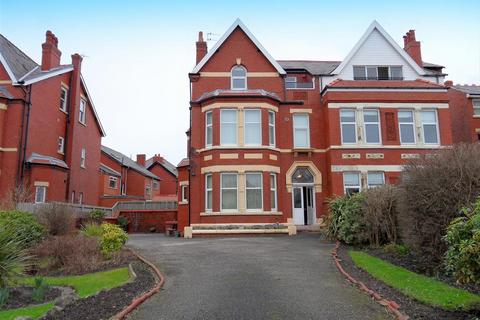 1 bedroom flat to rent, Clifton Drive South, Lytham St. Annes FY8