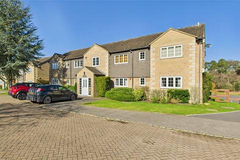 3 bedroom flat for sale, Colville Gardens, Surrey GU18