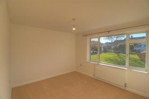 2 bedroom bungalow to rent, Crispin Close, Winchcombe