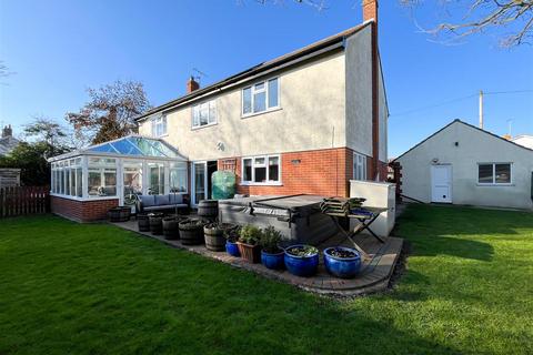 Willowside Casey Lane, Tillingham, Southminster, CM0 7TD