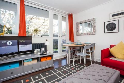 1 bedroom flat for sale, Neville Close, London, SE15