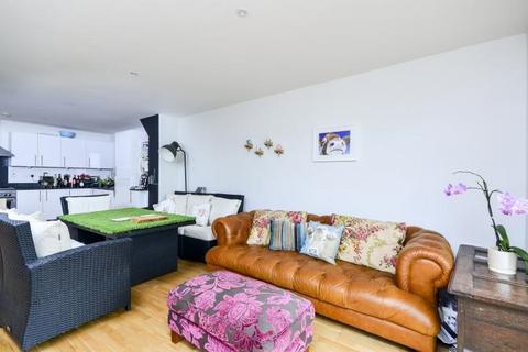 2 bedroom flat for sale, The Zinc Building, Bankwell Road, London, SE13