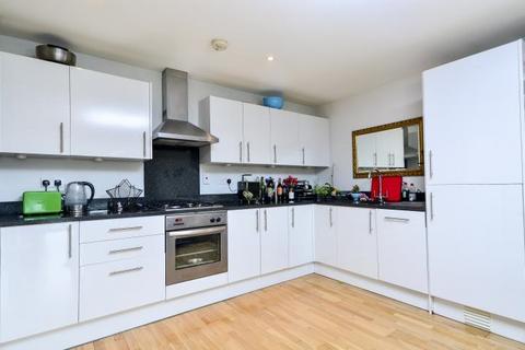 2 bedroom flat for sale, The Zinc Building, Bankwell Road, London, SE13