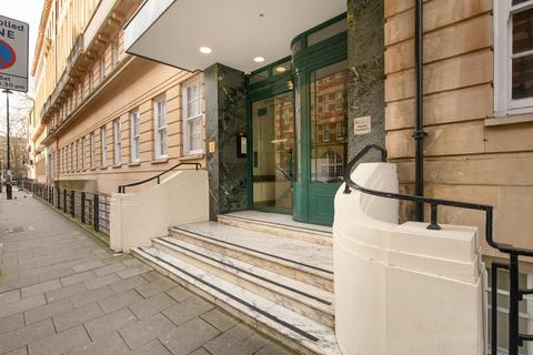 3 bedroom flat for sale, Westchester House, 70-86 Seymour Street, London