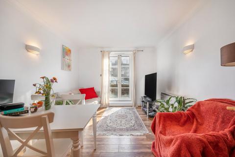 1 bedroom flat for sale, Moore Court, Anderson Square, London