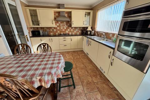 3 bedroom semi-detached house for sale, Hillfield Villas, Kidwelly SA17