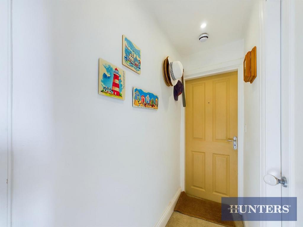 CAM03696 G0-PR0436-STILL008.jpg