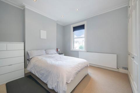 2 bedroom maisonette for sale, Moor Mead Road, St Margaret's, Twickenham