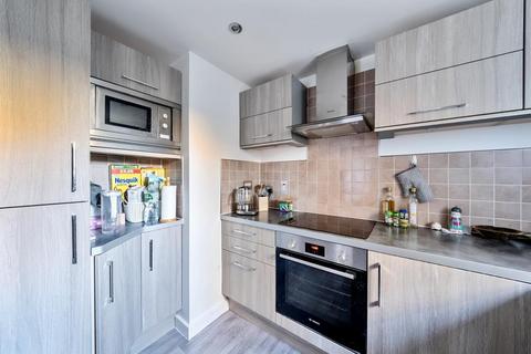 2 bedroom flat for sale, Bushey,  Hertsmere,  WD23