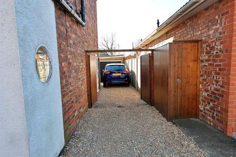 3 bedroom detached house for sale, Morton Lane, Beverley