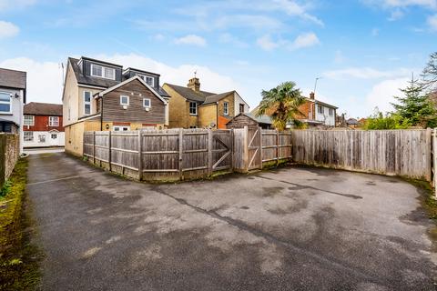 3 bedroom semi-detached house for sale, London Road, Dunton Green, Sevenoaks, Kent