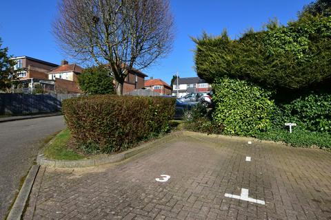 3 Fairhill, Hemel Hempstead, HP3 9UU