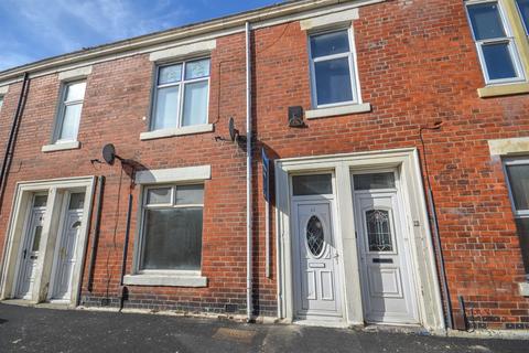 2 bedroom flat for sale, Frobisher Street, Hebburn