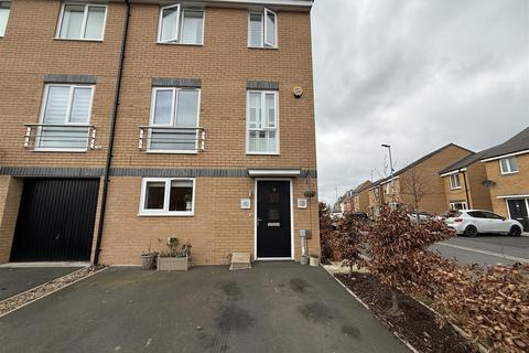 4 bedroom townhouse for sale, Baldwin Lane, Darlington