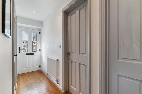 6 Saltash Close, Cheam, Sutton, SM1 2JL