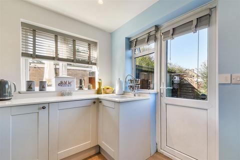 6 Saltash Close, Cheam, Sutton, SM1 2JL
