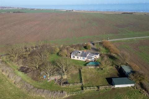 3 bedroom detached bungalow for sale, North Leys Road, Hollym