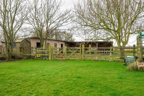 3 bedroom detached bungalow for sale, North Leys Road, Hollym