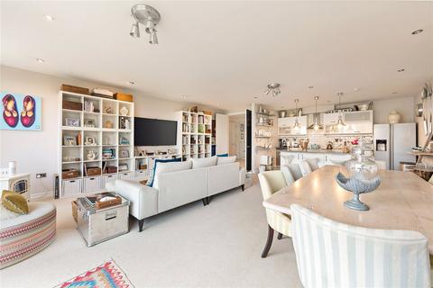 3 bedroom apartment for sale, Melliss Avenue, Kew, Surrey, TW9