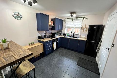 3 bedroom semi-detached house for sale, Downland Crescent, Knottingley