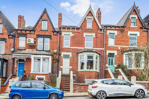 5 bedroom terraced house for sale, Roundhay View, Leeds LS8