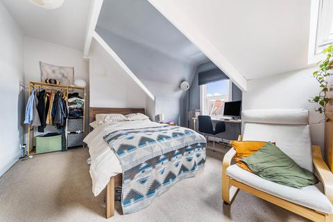21 Roundhay View, Leeds, LS8 4DX