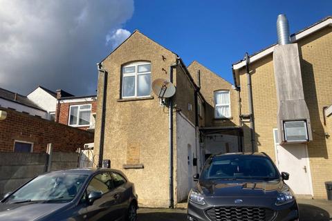 1 bedroom flat for sale, 1A Main Road, Hoo, Rochester, Kent ME3 9AA